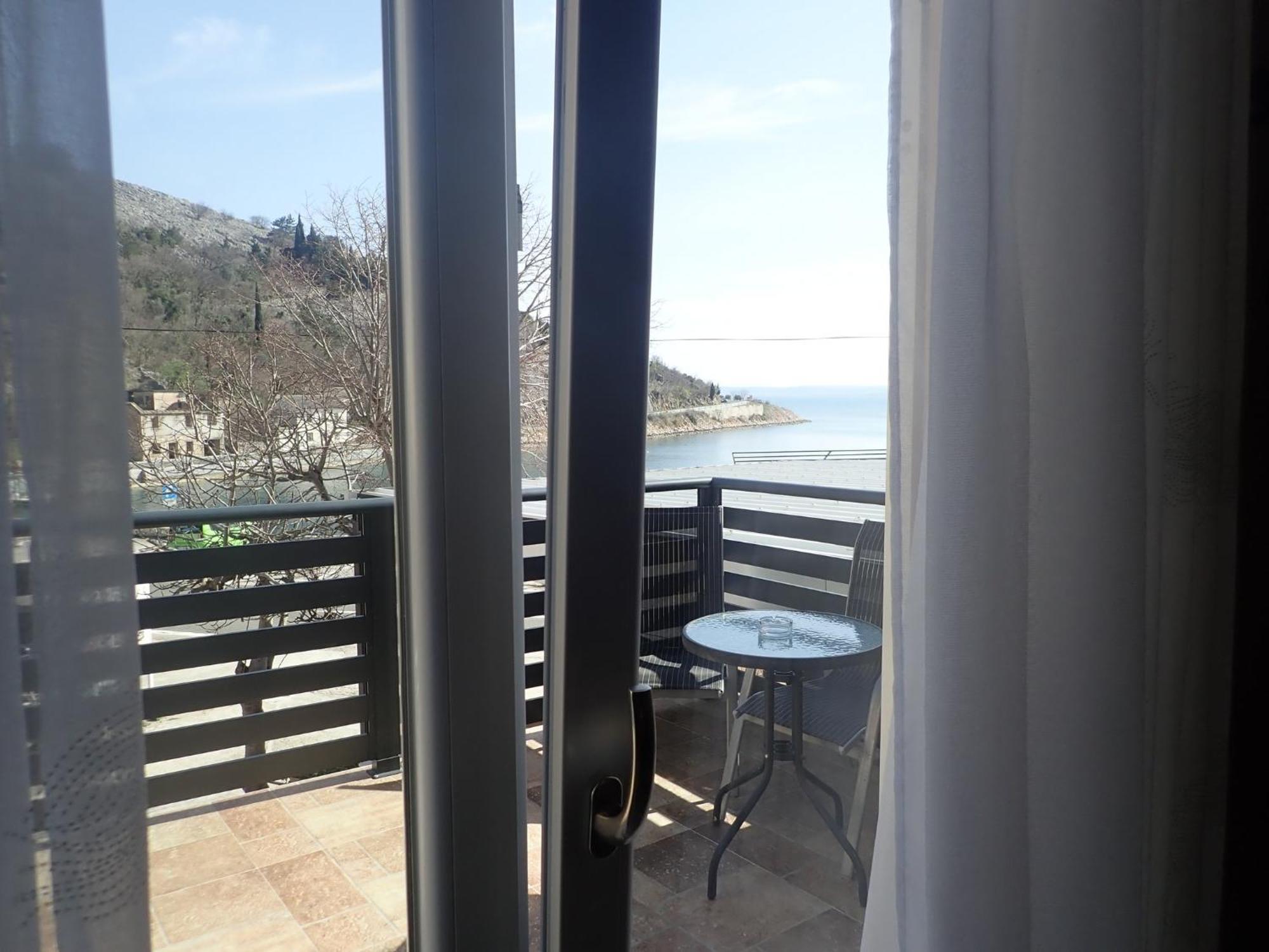 Apartmani Nil Barić Draga エクステリア 写真